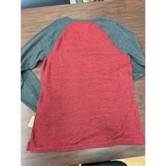 NWT Urban Pipeline Long Sleeve Mens Raglan Thermal Tee in Jester Red - Picture 3 of 5